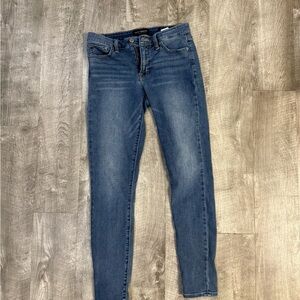 Lucky Brand Women's Classic Blue Skinny Jeans